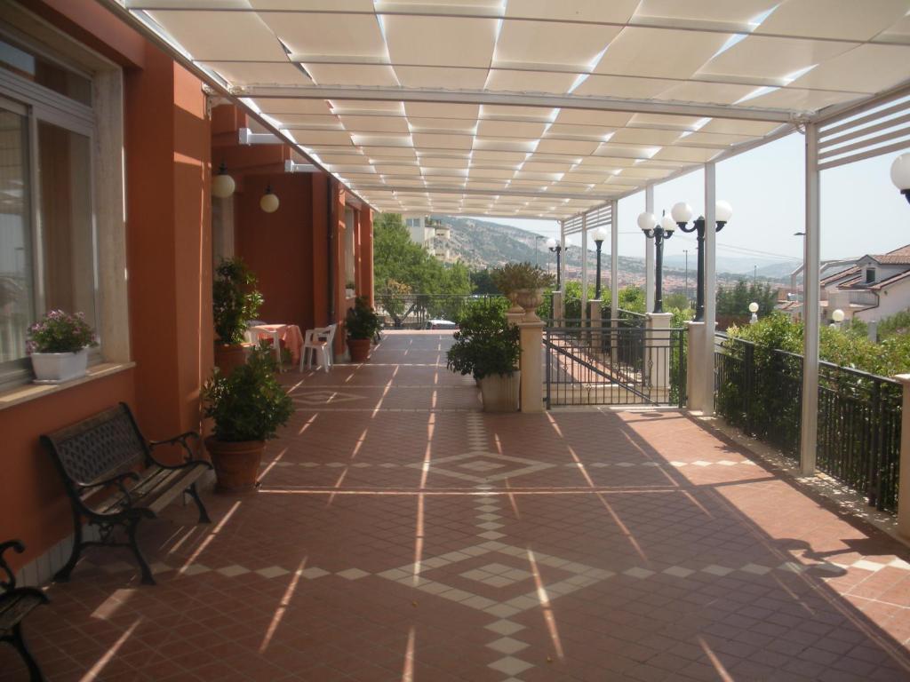 Hotel La Perla Del Gargano Σαν Τζιοβάνι Ροτόντο Εξωτερικό φωτογραφία